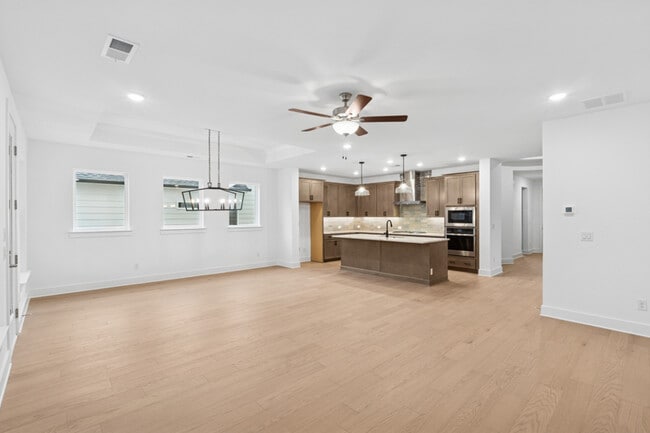 258 Strawberry Ln, Woodstock, GA 30189 - photo 7