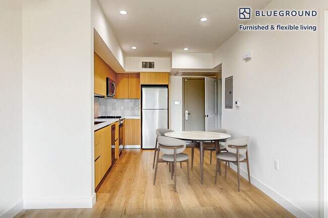 1600 Venice Blvd unit ID7119A, Venice, CA 90291 - photo 4