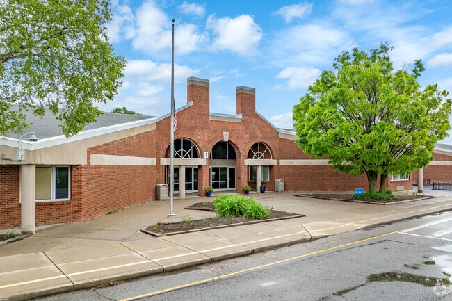 McCord Middle School serves the children in grades 6-8.