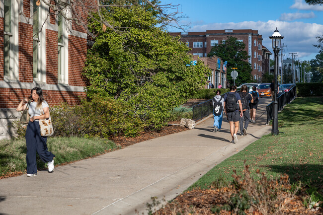 University of Missouri is a popular college near Ridgeway.