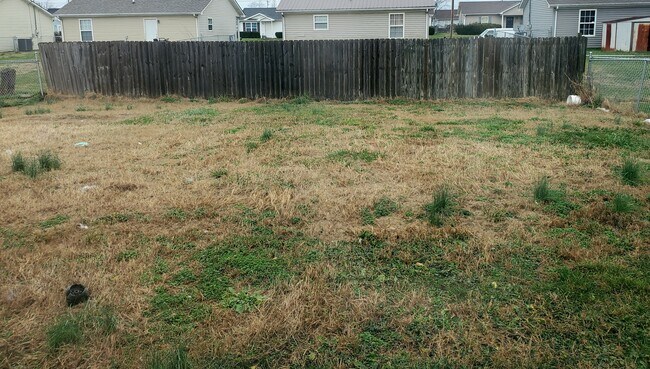 1050 Shadow Ridge Ave, Oak Grove, KY 42262 - photo 4