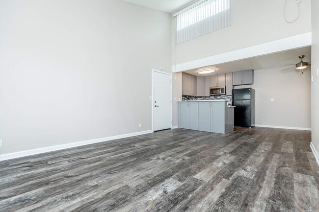 Plum Tree, Claremont, CA 91767 - photo 4