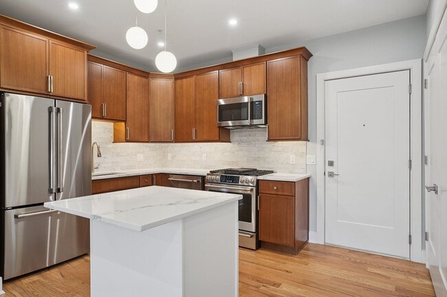 106 Montgomery St unit 2B, Bloomfield, NJ 07003 - photo 4