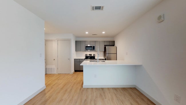 Royal Palms, Dallas, TX 75214 - photo 2