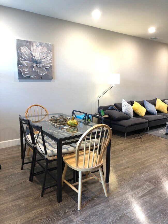 1320 Windswept Common unit 6, Livermore, CA 94550 - photo 4