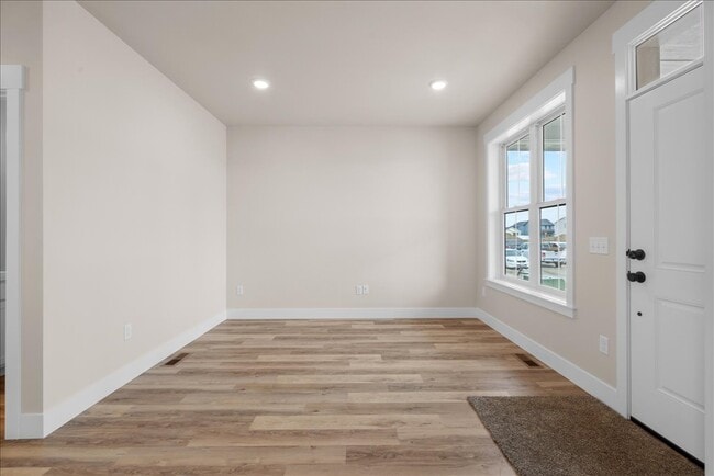 1844 St Peter Ln, Billings, MT 59101 - photo 5