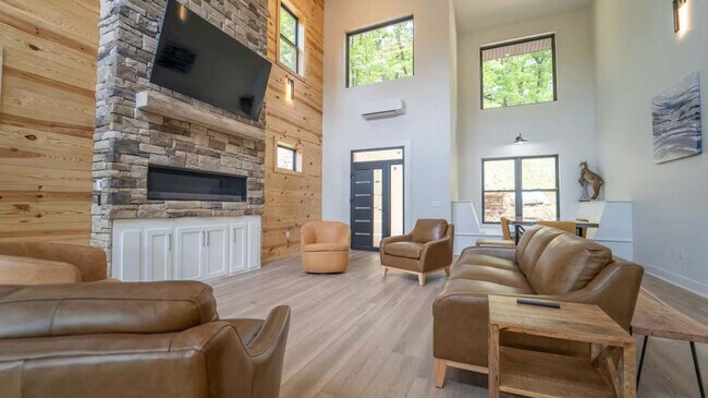 10573 Jasper Ln unit ID1241346P, Rogers, AR 72756 - photo 3