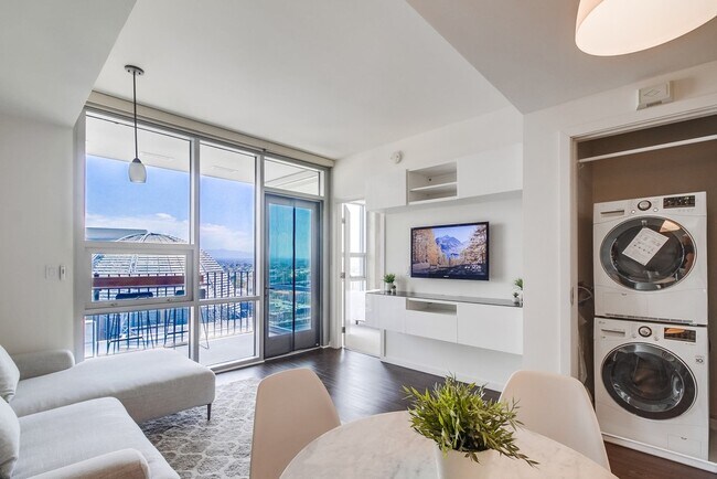 ICON unit 608, San Diego, CA 92101 - photo 6