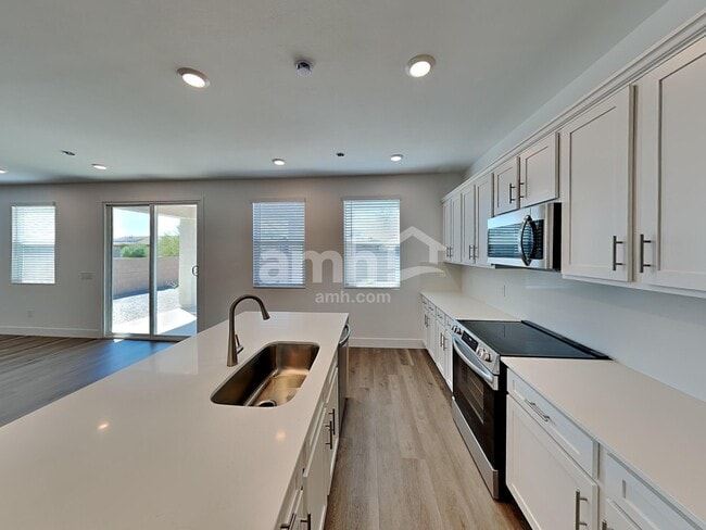 9564 E Harkes Dr, Tucson, AZ 85747 - photo 4