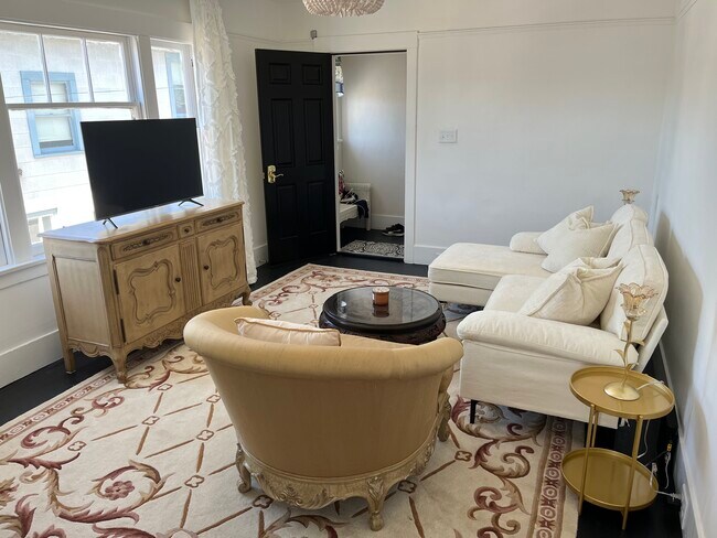 1122 9th St unit Petch Manor Apt. 2, Eureka, CA 95501 - photo 3