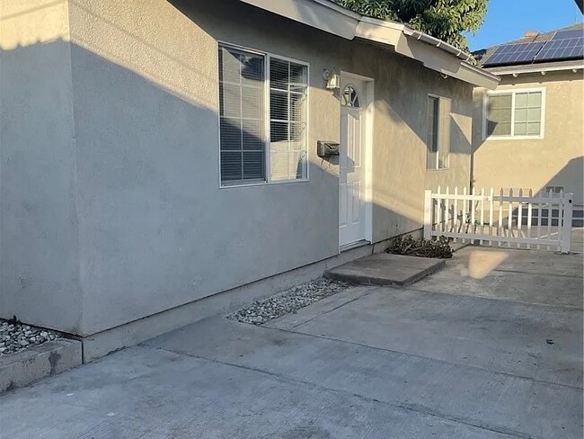 12758 Russell Ave, Chino, CA 91710 - photo 2