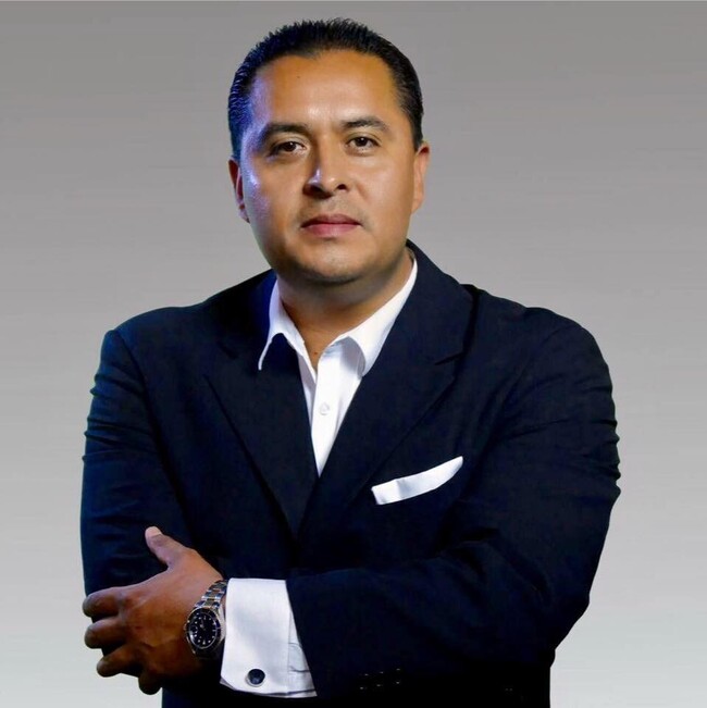 Agent Photo
