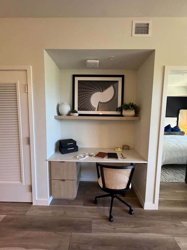 2460 NE 188th St unit 522, Miami, FL 33180 - photo 3