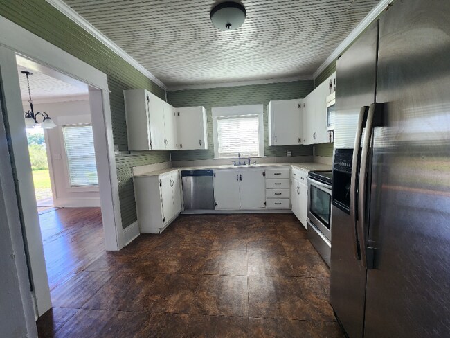 149 Cedar Ln, Dry Prong, LA 71423 - photo 5