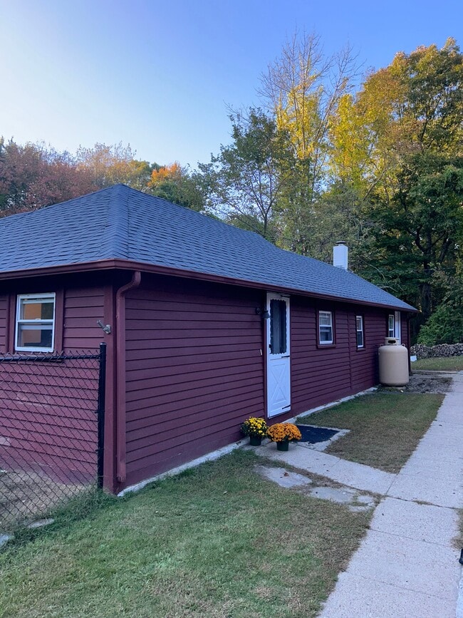 31 Walling Rd Unit 31, Burrillville, RI 02830