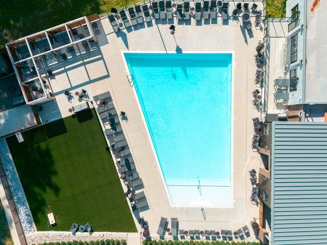 Quarry Trails Pool & Clubhouse