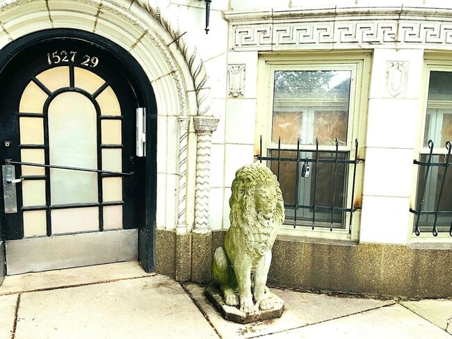 1527 W Pratt Blvd, Chicago, IL 60626 - photo 6