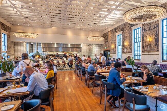 Locals love to spend the evening with great food and drink at Supperland in Plaza Midwood.