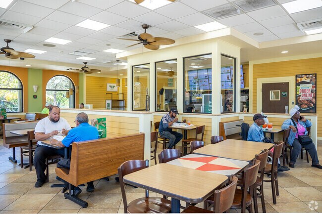 Pollo Tropical in Pinewood offers healthy options for lunch.