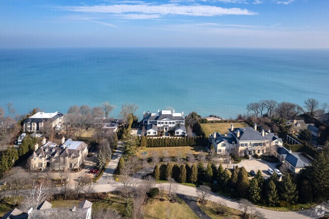 Beautiful homes back up to Lake Michigan in the Glencoe neighborhood.