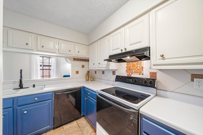 17116 Beaver Springs Dr, Houston, TX 77090 - photo 5