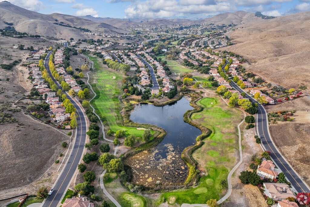 About Hiddenbrooke Schools, Demographics, Things to Do