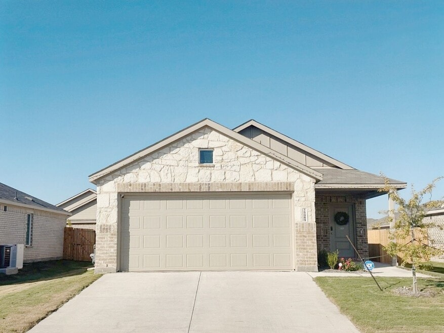 15069 Red Sands Trail, Haslet, TX 76052 - photo 1