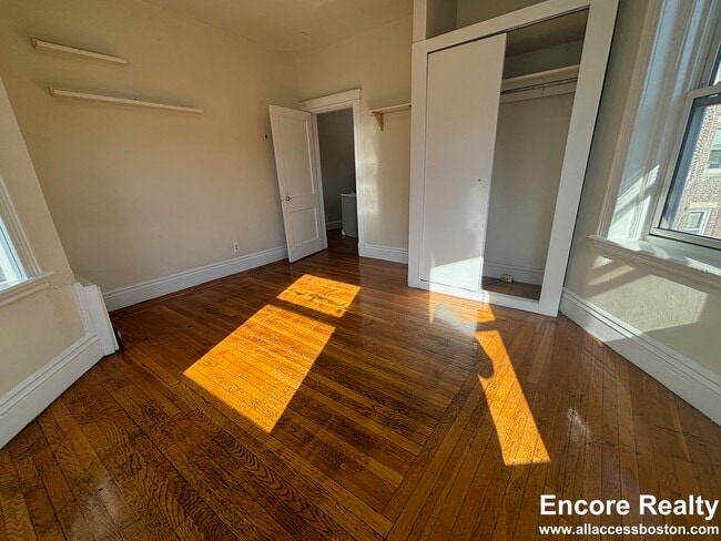 126 Warren St unit 35, Boston, MA 02119 - photo 6