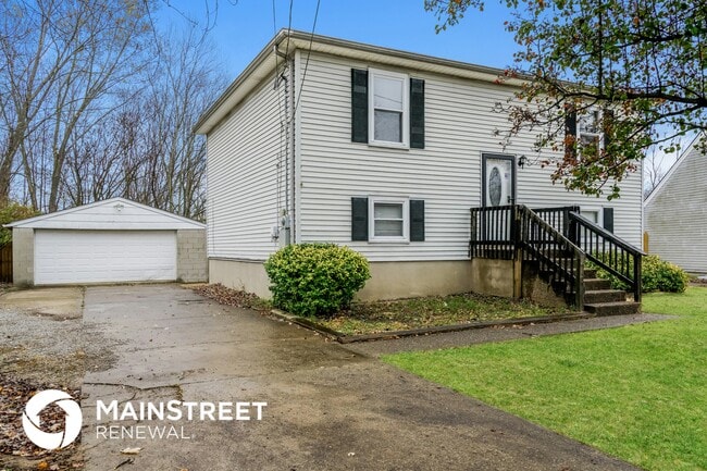 10509 Hillpark Dr, Louisville, KY 40229 - photo 2