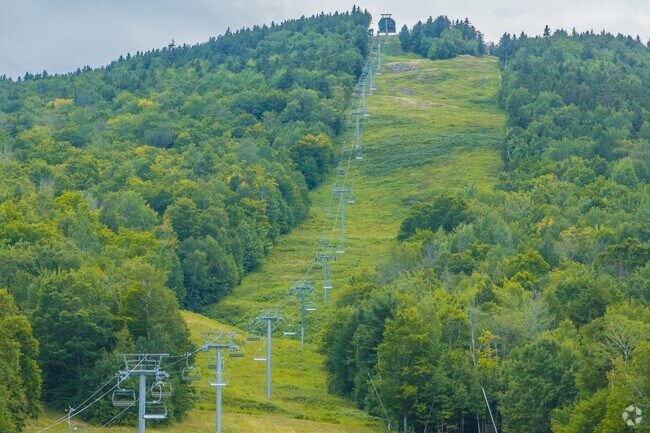 The Ragged Mountain Ski Resort is a popular winter destination for locals and visitors alike.