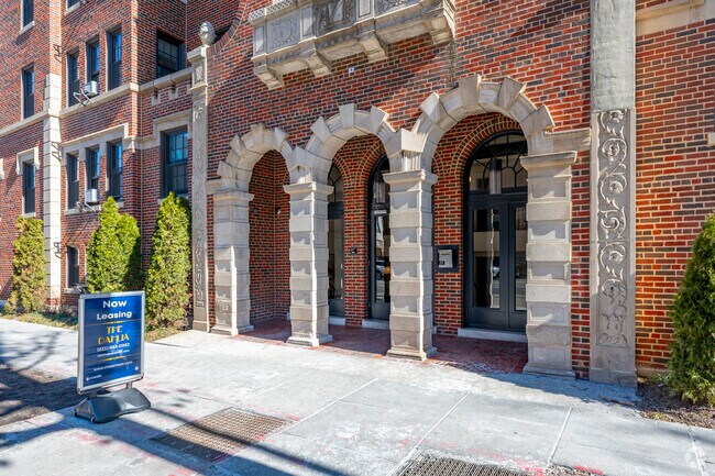 The Dahlia, Washington, DC 20012 - photo 2