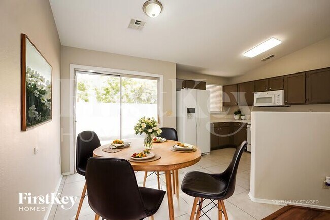 8004 Verde Springs Dr, Las Vegas, NV 89128 - photo 7