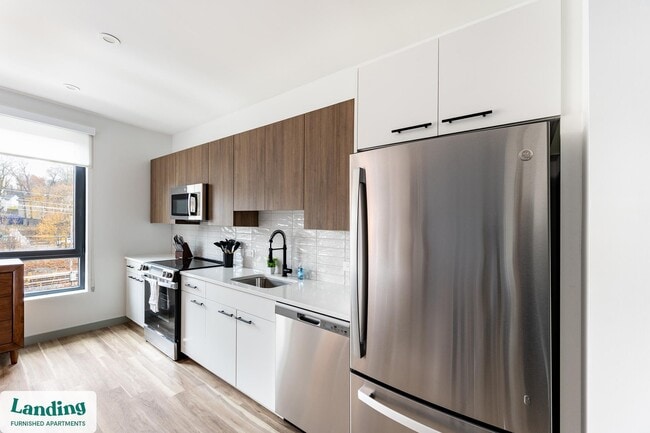 39 Railroad Ave unit 426, Haverhill, MA 01835 - photo 4