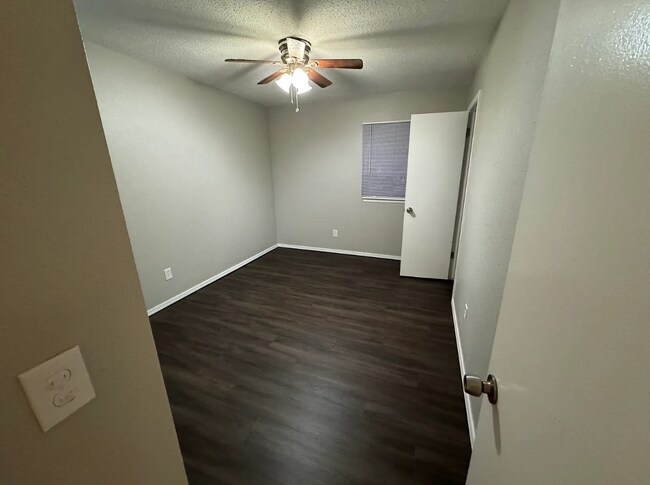 8801 Cedar Ln, Oklahoma City, OK 73110 - photo 6