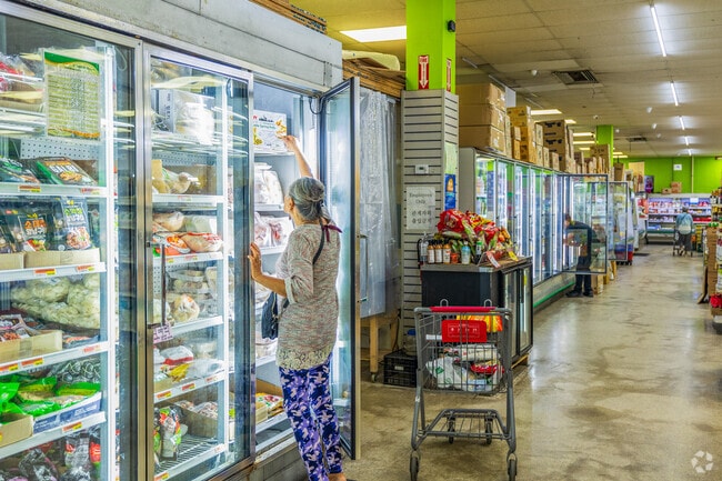 The Oriental Market near Boulevard Woods North offers low prices on imported goods.