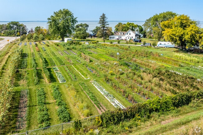 There's a few larger farms still in the Nicolet Drive Area.