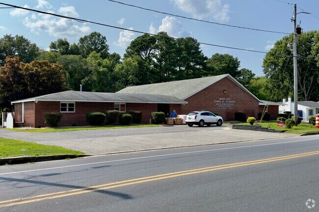 Faith Deliverance Academy serves the community of Salisbury.