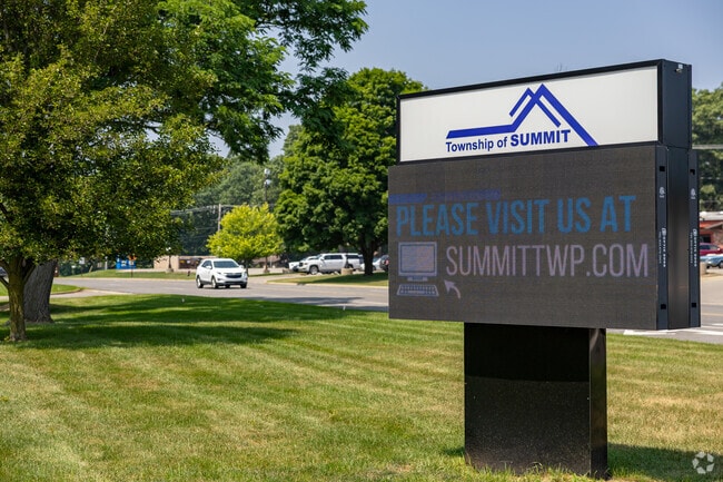 Summit's township offices offer a range of municipal services for the surrounding neighborhood.