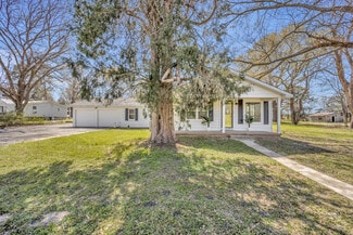 4255 State Highway 323 W, Henderson, TX 75652