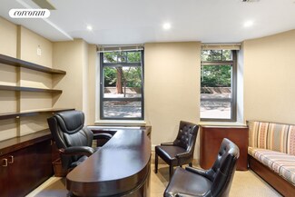 871 5th Ave, New York, NY 10065