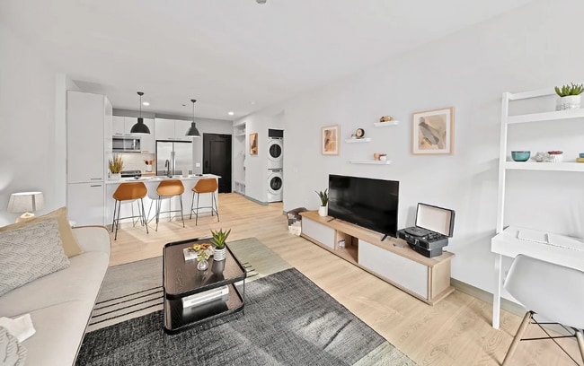 2155 N Elston Ave unit 673, Chicago, IL 60614 - photo 2