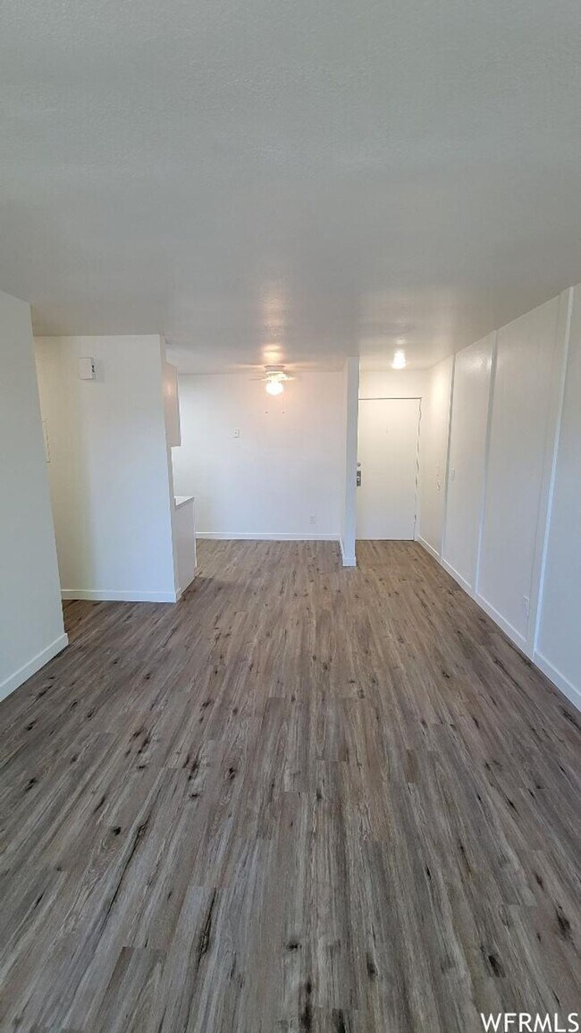 330 E 700 S unit 306, Salt Lake City, UT 84111 - photo 4