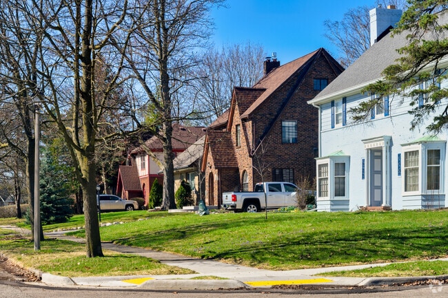 Safe, quiet streets in Westside are tree-lined with well manicured landscapes.