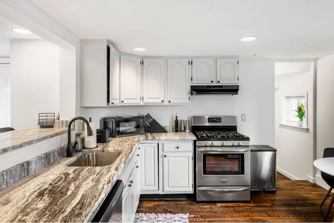 48 School St unit 1, Salem, MA 01970 - photo 7