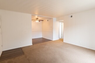 2142 S Fairway Ave, Springfield, MO 65804