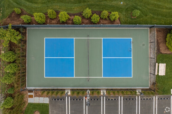 5545 Park Fairfield, Fairfield, CT 06825 - photo 7