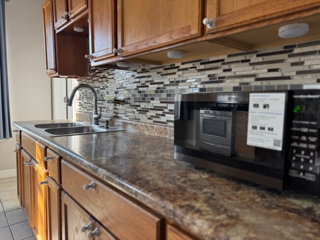 1858 W 21st Place unit 2F, Chicago, IL 60608 - photo 7