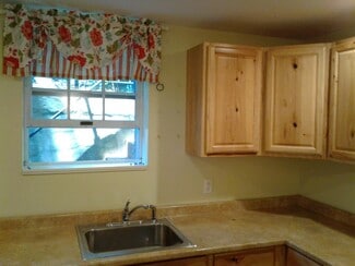 6214 E Hemlock Dr, Eldersburg, MD 21784