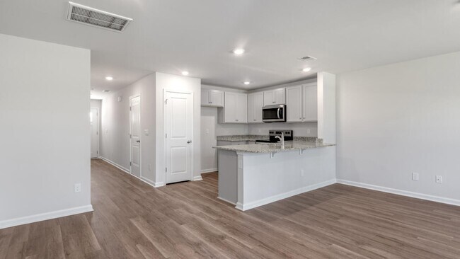 7803 Pennycress Dr unit 533, Leland, NC 28451 - photo 6