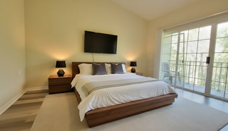 4493 NW 49th St Unit 102, Gainesville, FL 32606